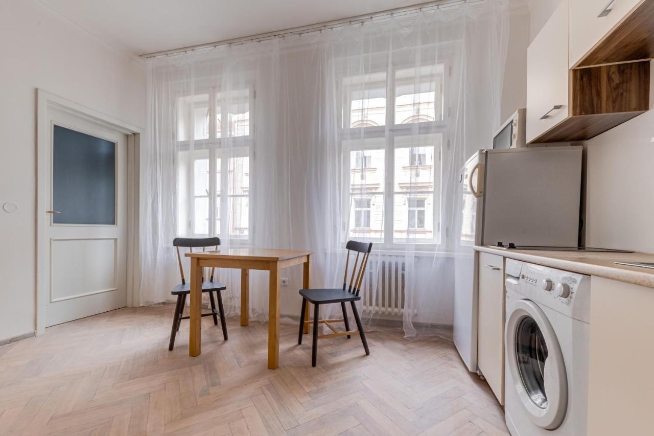 Vita Nejedleho Apartments براغ المظهر الخارجي الصورة