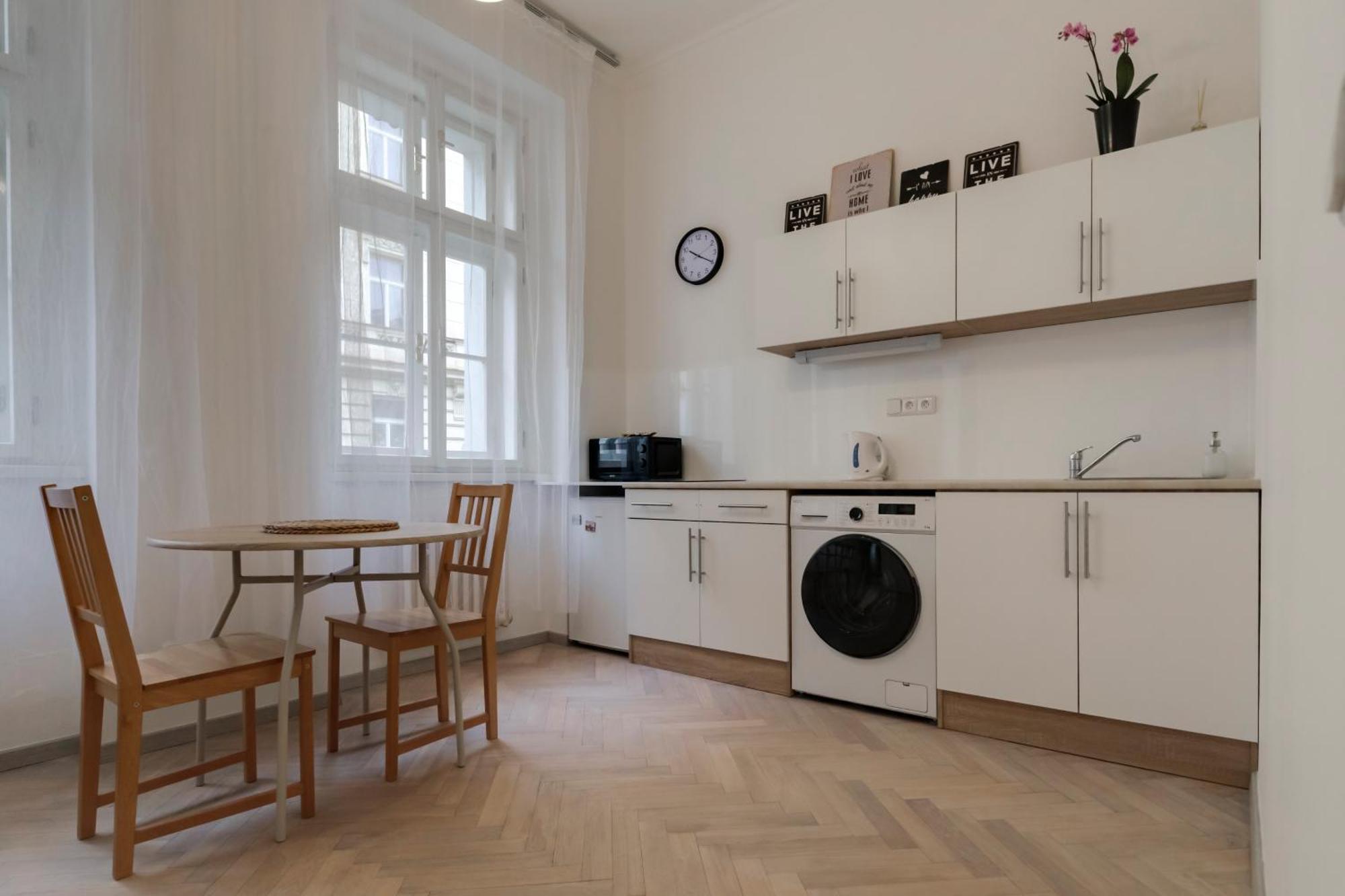 Vita Nejedleho Apartments براغ المظهر الخارجي الصورة
